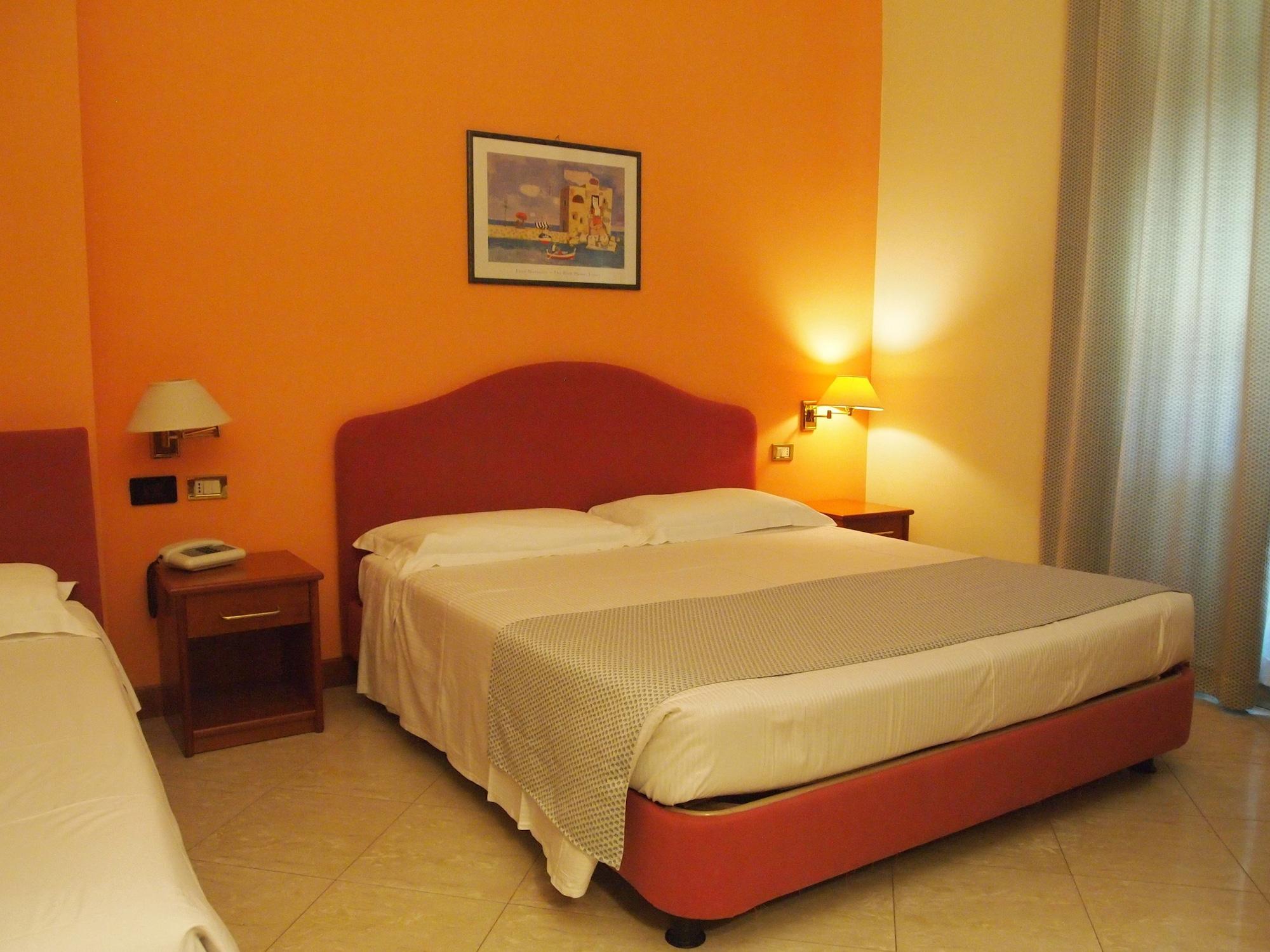 Piccolo Hotel مونيلّي المظهر الخارجي الصورة