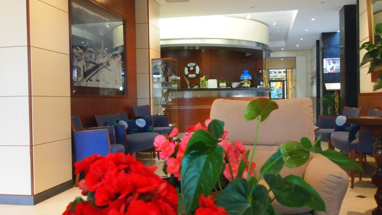 Piccolo Hotel مونيلّي المظهر الخارجي الصورة